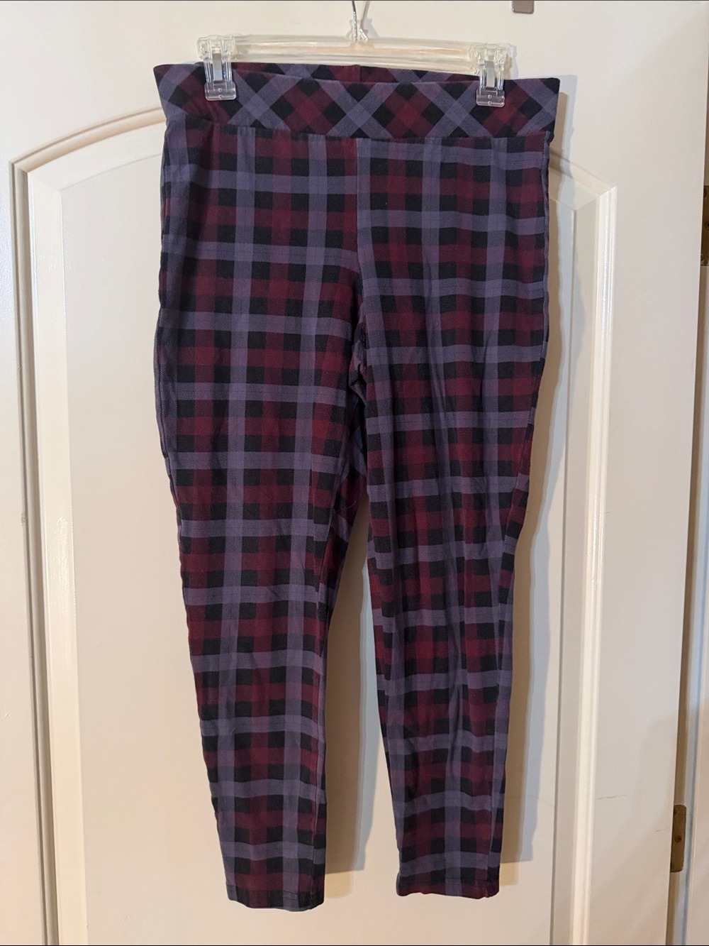 torrid Plaid Leggings in Purple and Maroon 18